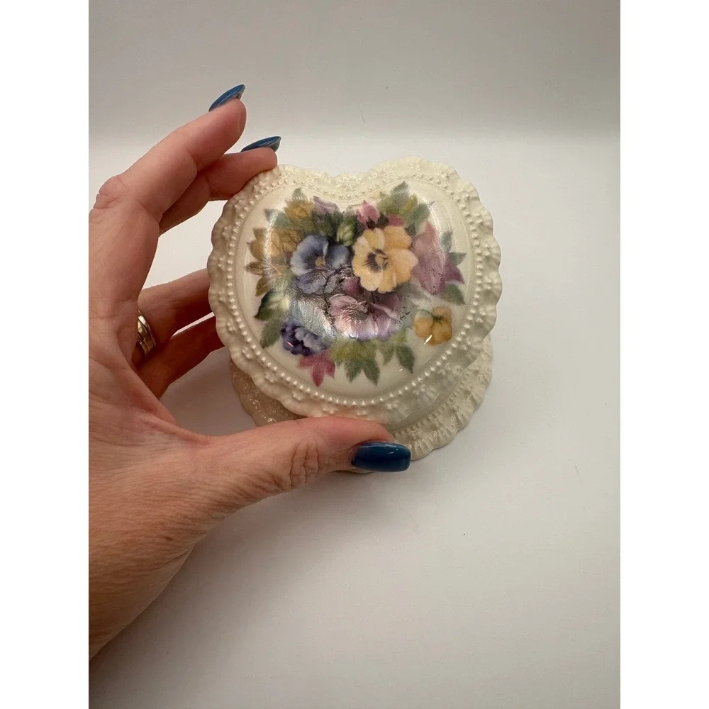 Heart Shaped Trinket Box Floral Decorative Ceramic Keepsake Jewelry Ring Holder